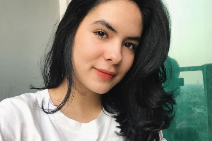 Foto Steffi Zamora Cantik