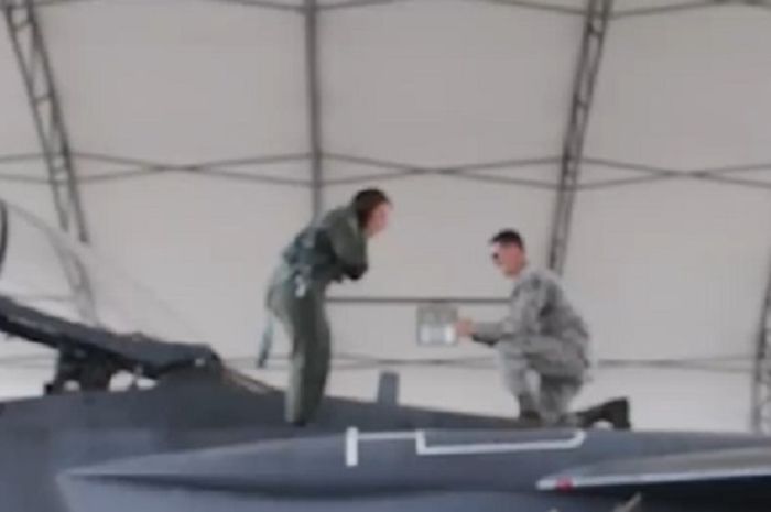 84 Gambar Romantis Melamar Kekasih Gratis