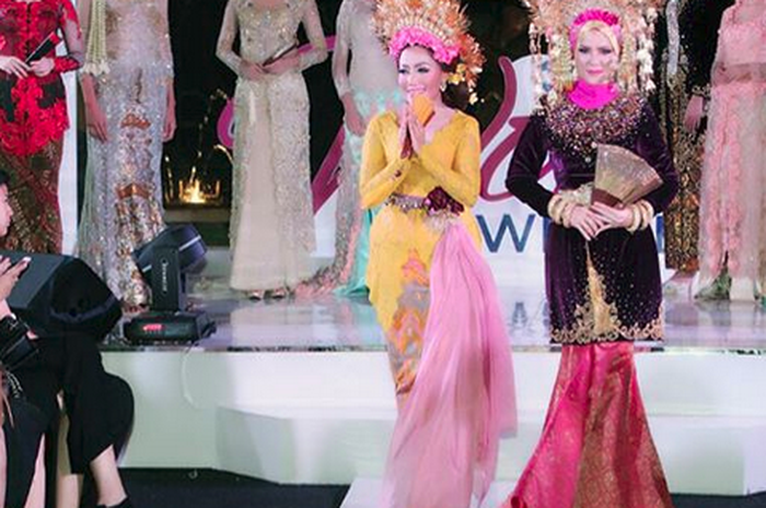 Inspirasi Model Kebaya Cantik 2017 Untuk Hari Pernikahan Karya