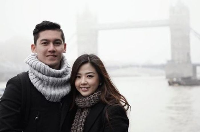 44 Foto Pasangan Romantis Bikin Baper HD Terbaik
