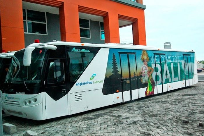 Modifikasi Mobil Bus Ceper - Pecinta Dunia Otomotif