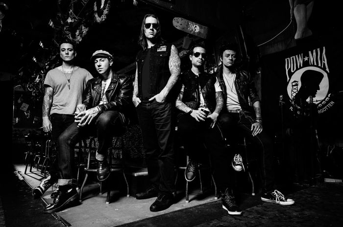 10 Lagu Avenged Sevenfold Paling Bersejarah Semua Halaman Hai