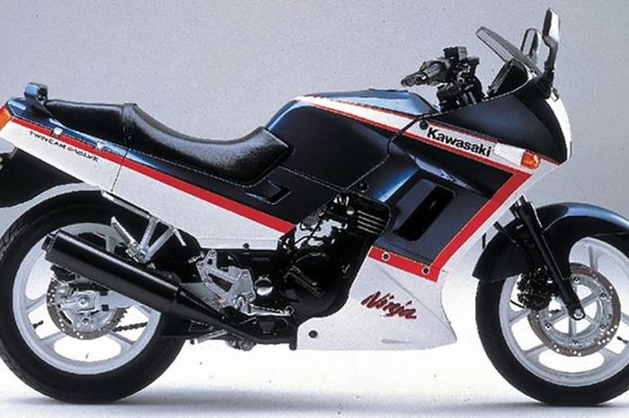 Ini Dia Perjalanan Kawasaki Ninja 250 Dari Masa Ke Masa Mana