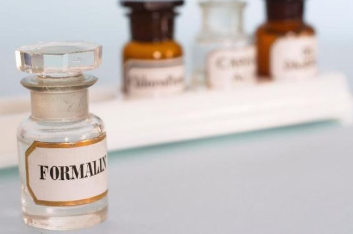 Formalin: Pengawet Mayat yang Jika ‘Salah Tempat’ Malah Mempercepat