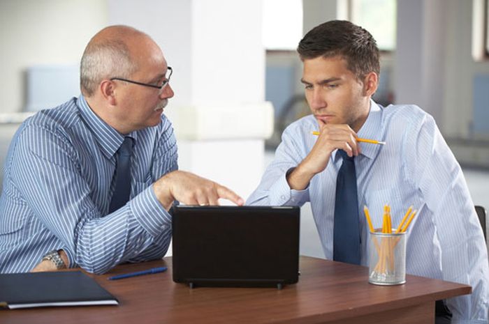 Bagaimana Cara Membuat Bos Anda Senang Intisari