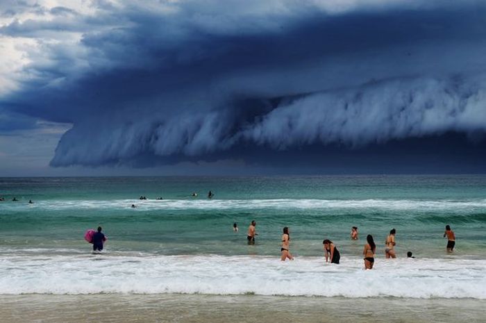 Awan Tsunami Muncul di Australia, Masyarakat Heboh - Intisari