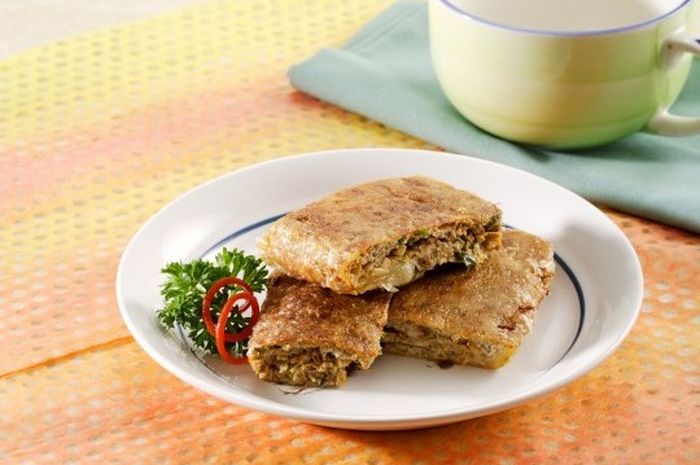 Chicken and Rendang Savory Martabak (Stuffed Pancake)