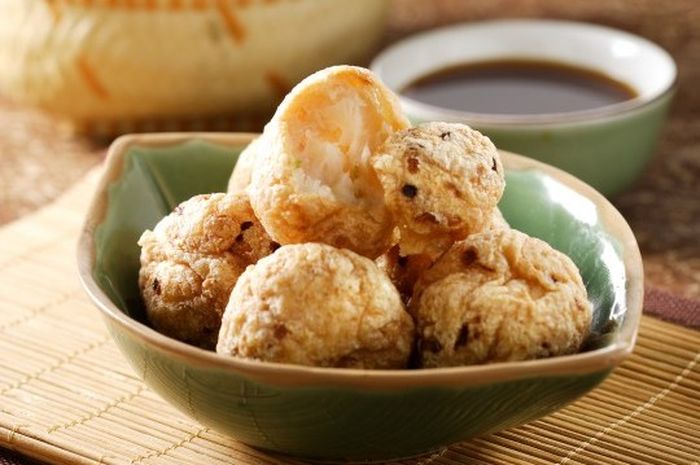 Pempek Adaan (Fried Fish Ball)