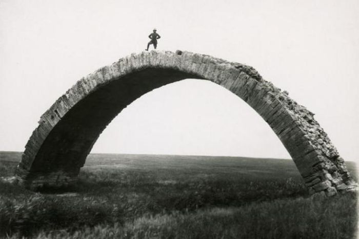 Pada masa romawi kuno, teknologi jembatan yang dibangun menggunakan jembatan