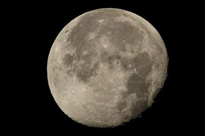 Bisakah Seseorang Membeli Bulan? - National Geographic