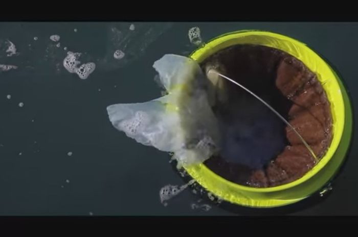 3D Ember : Desain virtual berbasis 3D Max sebagai Upaya Pengurangan Volume Sampah Permukaan pada air sungai