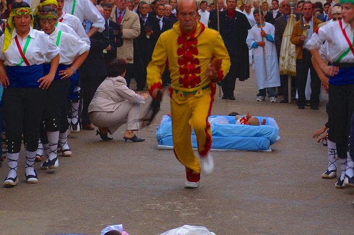 10 Festival Unik Dari Berbagai Belahan Dunia Semua Halaman National Geographic 10 Festival Unik Dari Berbagai Belahan Dunia Semua Halaman National Geographic