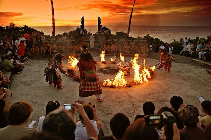 Para Maestro Legendaris Di Balik Tarian Bali Yang Populer National Geographic