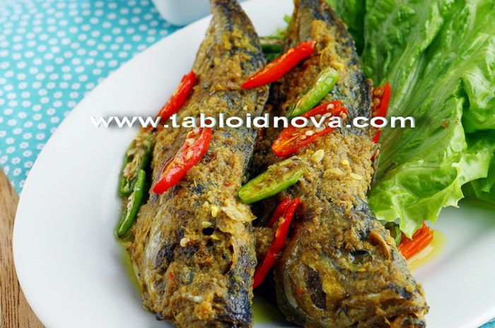 Resep Dan Cara Membuat Ikan Kembung Goreng Bumbu Kuning Yang Kering Enak Dan Gurih