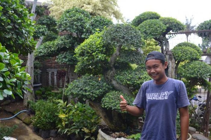 Biografi Pengusaha Sukses Dibidang Tanaman Hias - Berbagi  