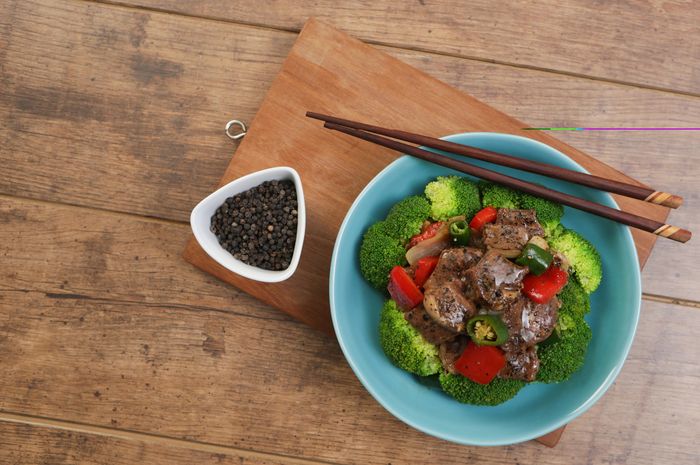 Mudah Dibuat Menu Brokoli Sapi Merica Hitam Ala Restoran