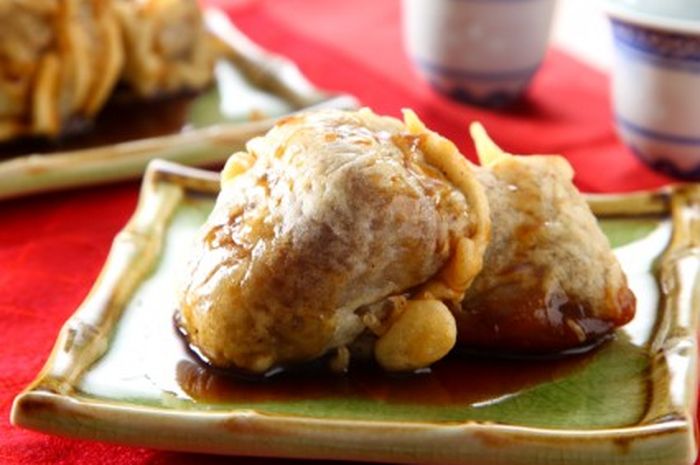 Kue Keranjang Goreng Saus Karamel