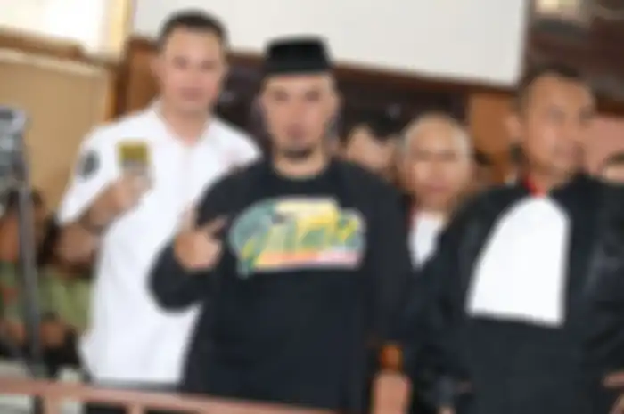 Ahmad Dhani, terdakwa kasus ujaran kebencian tak satu ruangan dengan perokok selama ditahan di Rumah Tahanan Kelas 1 Cipinang.