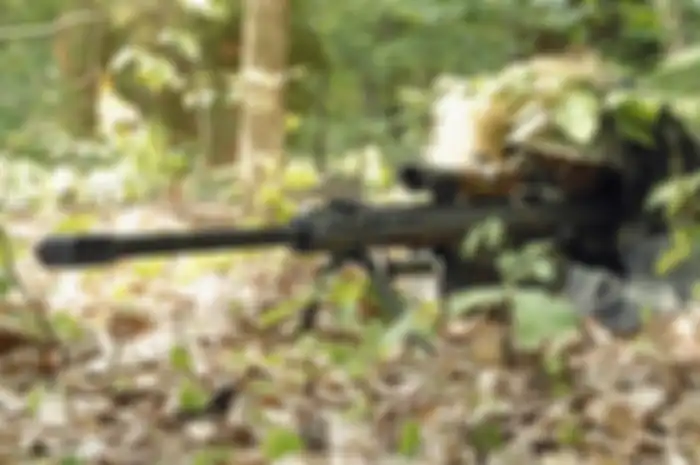 Penembak jitu dari tim SAS tersebut berpangkat sersan dan merupakan veteran dalam peperangan di Irak dan Suriah.