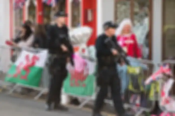 Ratusan polisi Inggris dikerahkan untuk menjaga keamanan selama pernikahan Pangeran Harry dan Meghan Markle termasuk tim sniper dan petugas anti-teror