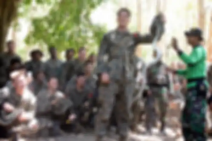 Pasukan Khusus TNI Selau Bergembira Ria Setiap Latihan Dengan Pasukan Asing Karena Bisa  Mendapat Makanan Enak