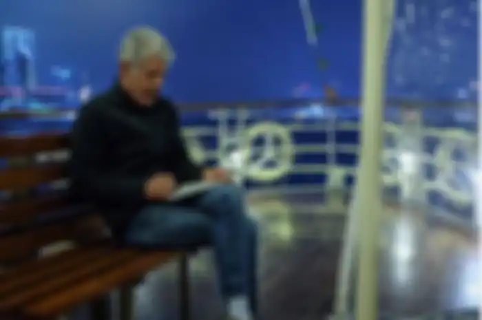 Anthony Bourdain ditemukan tak bernyawa di kamar mandi sebuah kamar di Le Chambard hotel di Kaysersberg, sebuah desa di wilayah Alsace di Perancis.