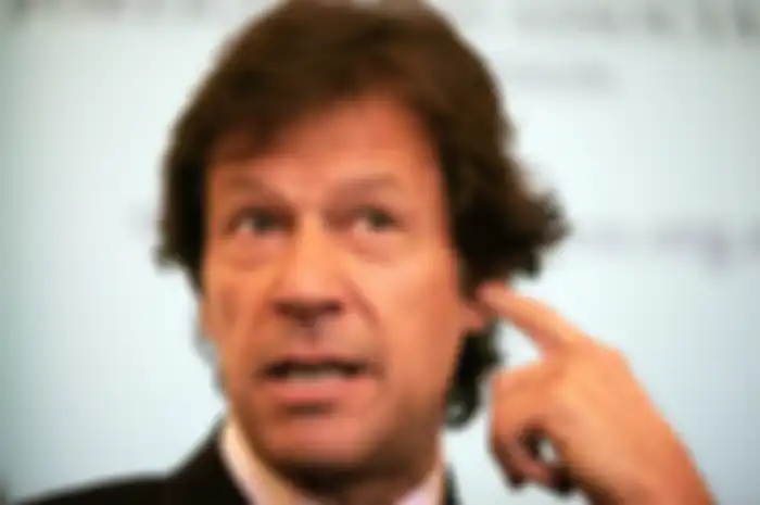 Imran Khan, pria yang akan menjadi perdana menteri Pakistan berikutnya, memiliki masa lalu yang penuh warna.
