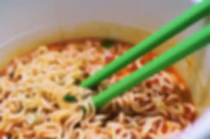 Mie instan mukin adalah salah satu makanan yang hampir semua orang Indonesia pernah mengkonsumsinya.