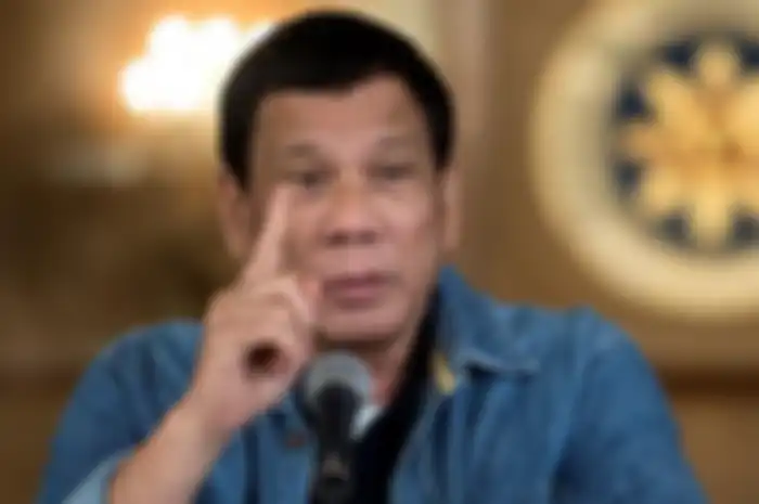 Presiden Filipina, Rodrigo Duterte mengaku tersinggung dengan Asisten Menteri Pertahanan AS Urusan Asia dan Pasifik, Randall Schriver. 
