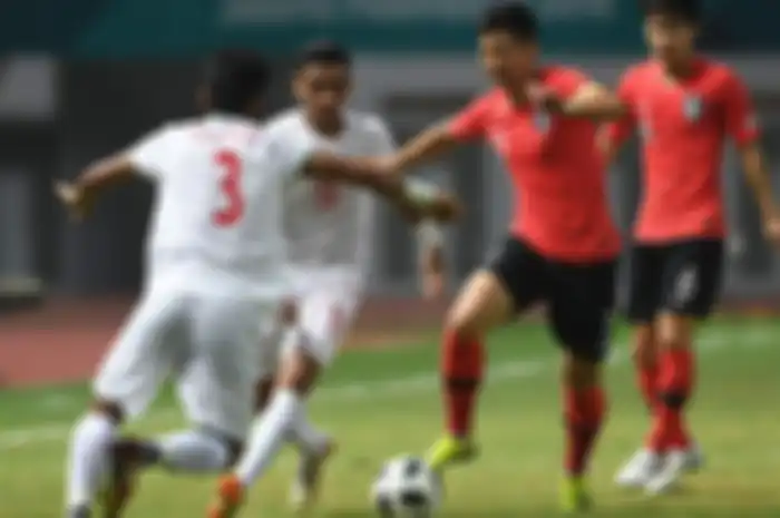 Selain closing ceremony, salah satu acara puncak adalah final sepak bola putra yang mempertemukan dua kekuatan Asia Korea Selatan vs Jepang.
