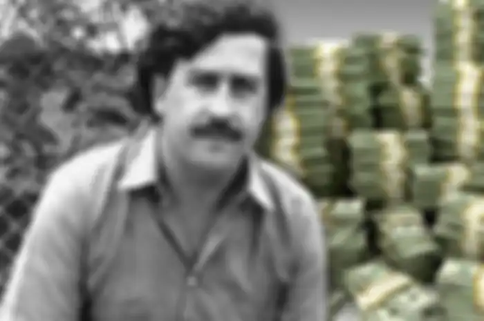 Escobar mencapai puncak karir kriminalnya pada tahun 1989 ketika ia menduduki peringkat orang terkaya ke 7 di dunia.