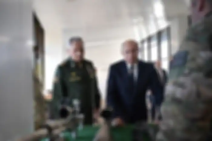 Ini adalah sebuah langkah yang memberitahu kita semua bahwa ketegangan antara Rusia dan Israel telah meningkat.