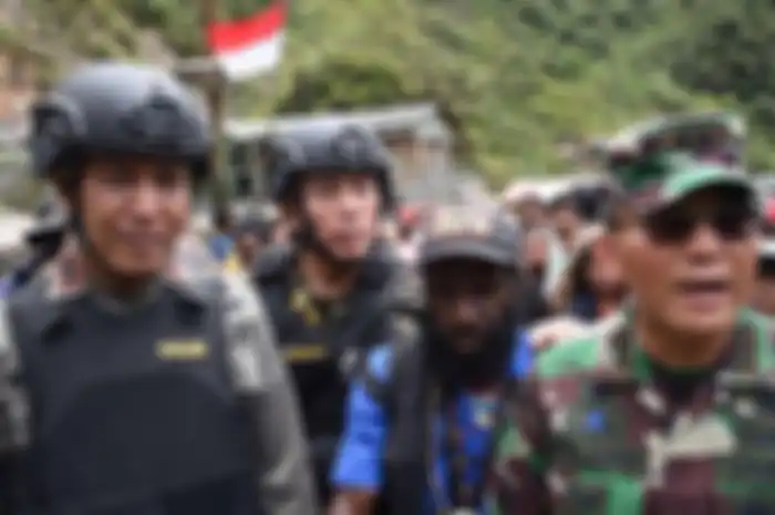 Dalam operasi tersebut, setidaknya ada dua anggota KKSB yang tewas tertembak peluru panas anggota TNI.