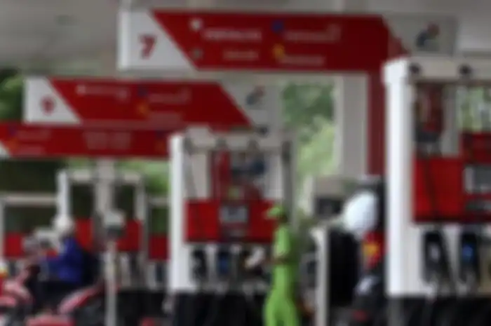 Menteri ESDM Ignasius Jonan mengungkapkan kenaikan harga sejumlah produk BBM (bahan bakar minyak) non subsidi mulai pukul 11.00 WIB.
