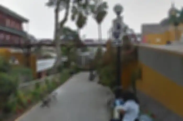 Seorang pria menceraikan istrinya karena menemukan foto-foto istrinya bersama pria lain melalui Google Maps.