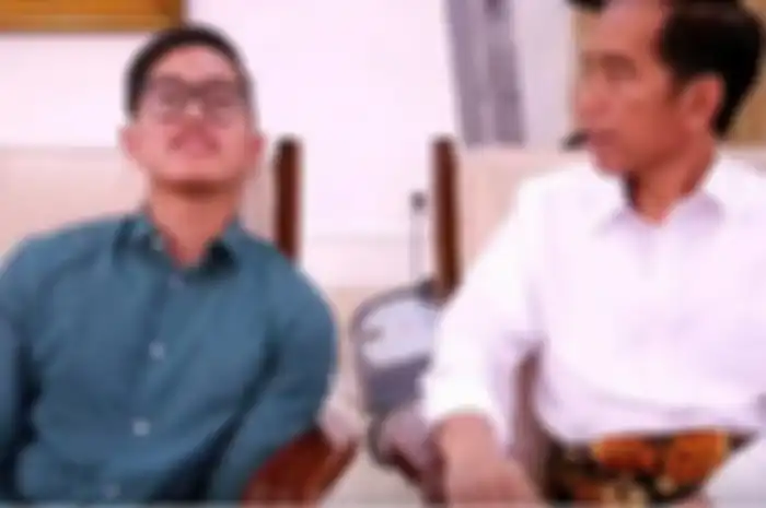 Jokowi mengakui dirinya tidak tahu sama sekali mengenai e-sport dan Mobile Legends hingga akhirnya meminta diajarkan oleh Kaesang.
