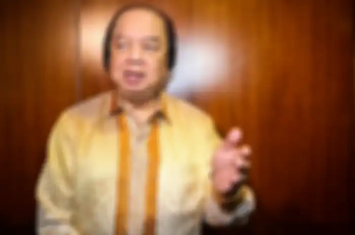 Dato Sri Tahir, orang terkaya nomor 8 di Indonesia, baru saja menukarkan uang dolarnya menjadi rupiah dengan nilai lebih dari Rp2 triliun.