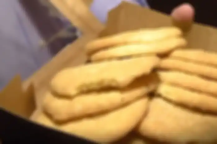 Seorang siswi di California diduga telah memanggang abu kremasi kakeknya ke dalam sejumlah kue gula dan memberikannya kepada teman-teman sekelasnya.