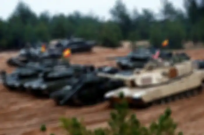 Latihan perang NATO ini melibatkan sekitar 50.000 pasukan, 10.000 kendaraan, 250 pesawat dan 65 kapal perang.