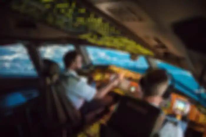 Ini adalah tips dari pilot Boeing 787 bagi para penumpang demi keselamatan jika sedang mengalami insiden pesawat terbang.