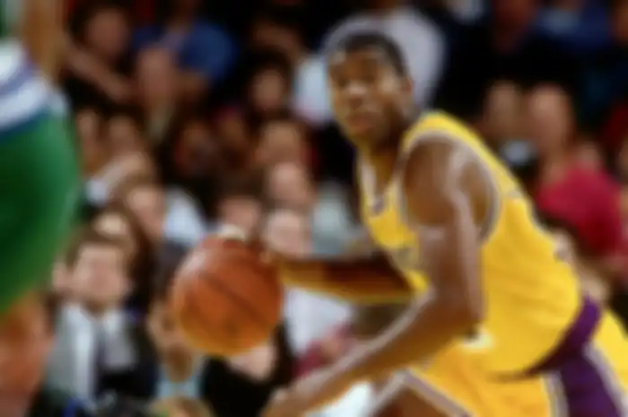 Berikut ini pengakuan Magic Johnson, pemain basket terkenal Amerika Serikat, yang terjangkit vitus HIV. 