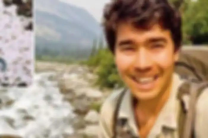 Pria muda Amerika John Chau dengan penuh keyakinan mengayuh kayaknya untuk menjamah pulau terisolasi Sentinel.