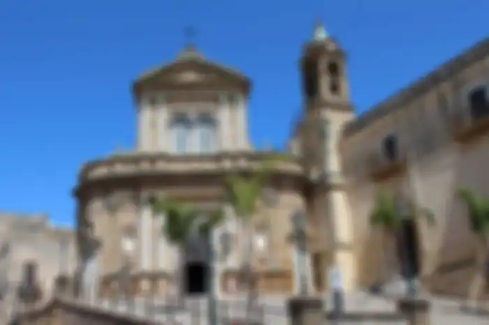 Rumah-rumah di kota Sambuca di Pulau Sisilia, Italia Selatan dijual dengan harga 1 US Dollar (Rp14.000) dengan kurs saat ini.