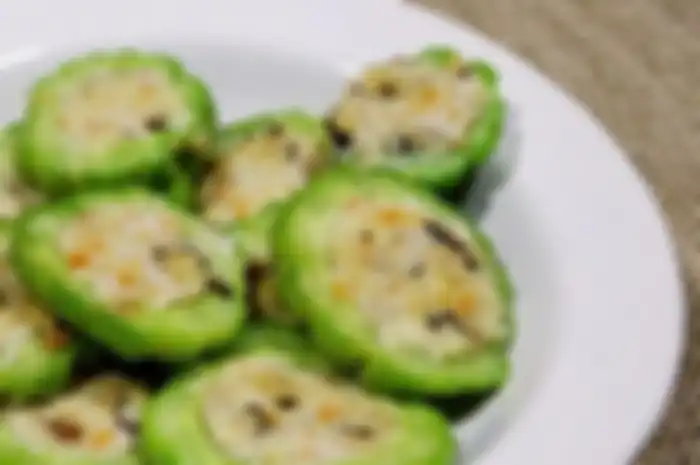 Selalu dikenal dengan rasanya yang sangat pahit, belum banyak orang yang tahu manfaat pare untuk penyakit kanker. Yuk simak!