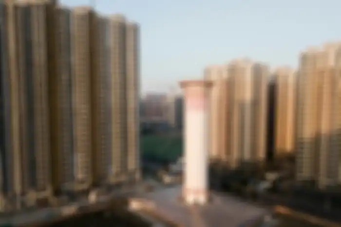 Sebuah menara eksperimental setinggi lebih dari 100 meter di China utara dijuluki sebagai penjernah udara terbesar di dunia.