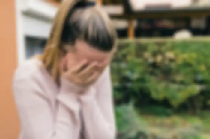 Dikatakan bahwa hormon-hormon dari tangisan emosional dapat membantu meningkatkan level kortisol, terjadi ketika Anda memiliki emosi yang terbendung.