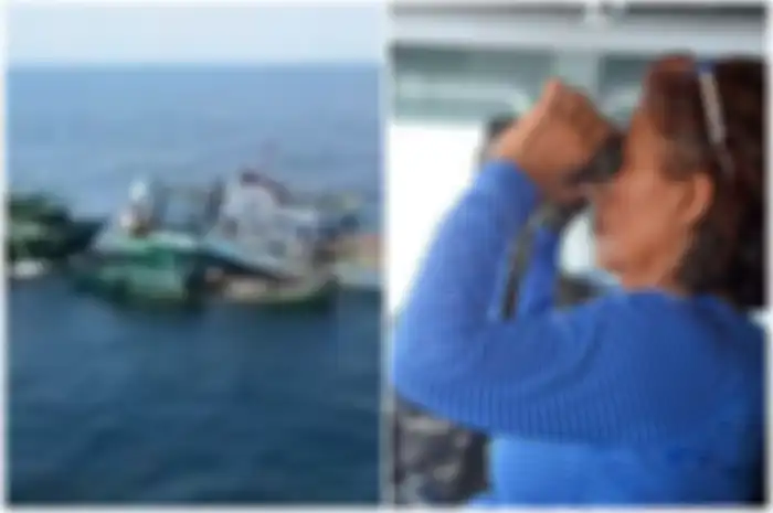 Tim Indonesia menenggelamkan 13 kapal asing yang melakukan illegal fishing di Pulau Datuk, Pontianak, Kalimantan Barat.