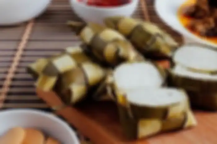 rasanya kurang lengkap kalau rayakan Lebaran tanpa ketupat, ini asal-usul ketupat yang jadi sajian wajib tiap Idul Fitri.