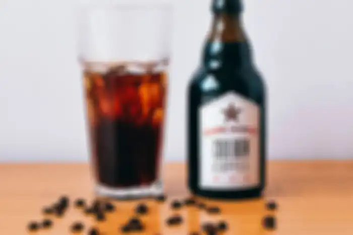 Kalau secara tradisional, kita minum kopi dengan diseduh air panas, minuman kopi dingin ternyata memberikan manfaat kesehatan yang mengejutkan.
