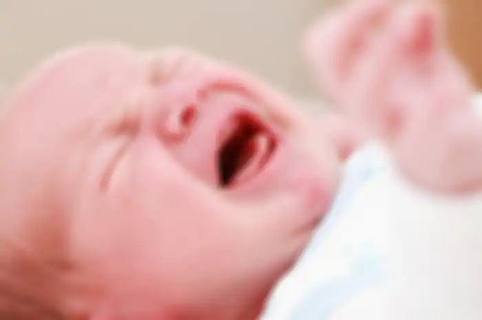 Menangis secara konsisten pada bayi bisa lebih dari sekadar perubahan suasana hati yang sering berubah.